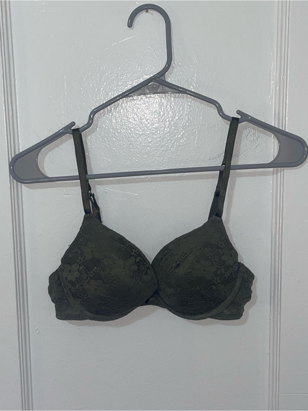 Xhilaration Olive Lace T-Shirt Bra